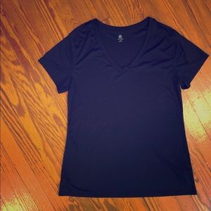 Champion V-neck Tee